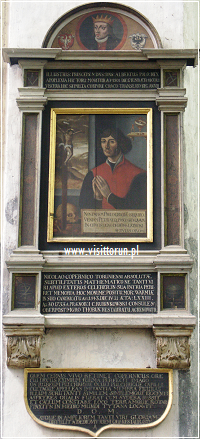 The 16th-century Copernicus-deditated epitaph in the cathedral of Toruń. Click to enlarge